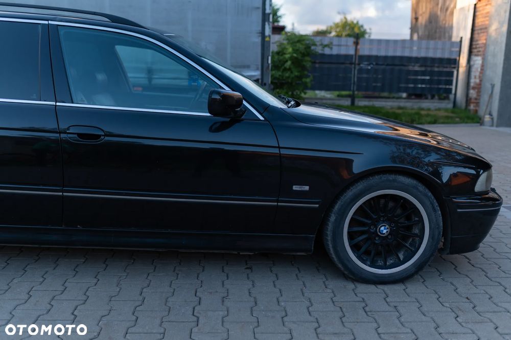 BMW Seria 5 - 10