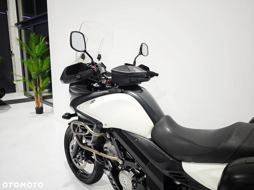 Suzuki V-STROM - 19