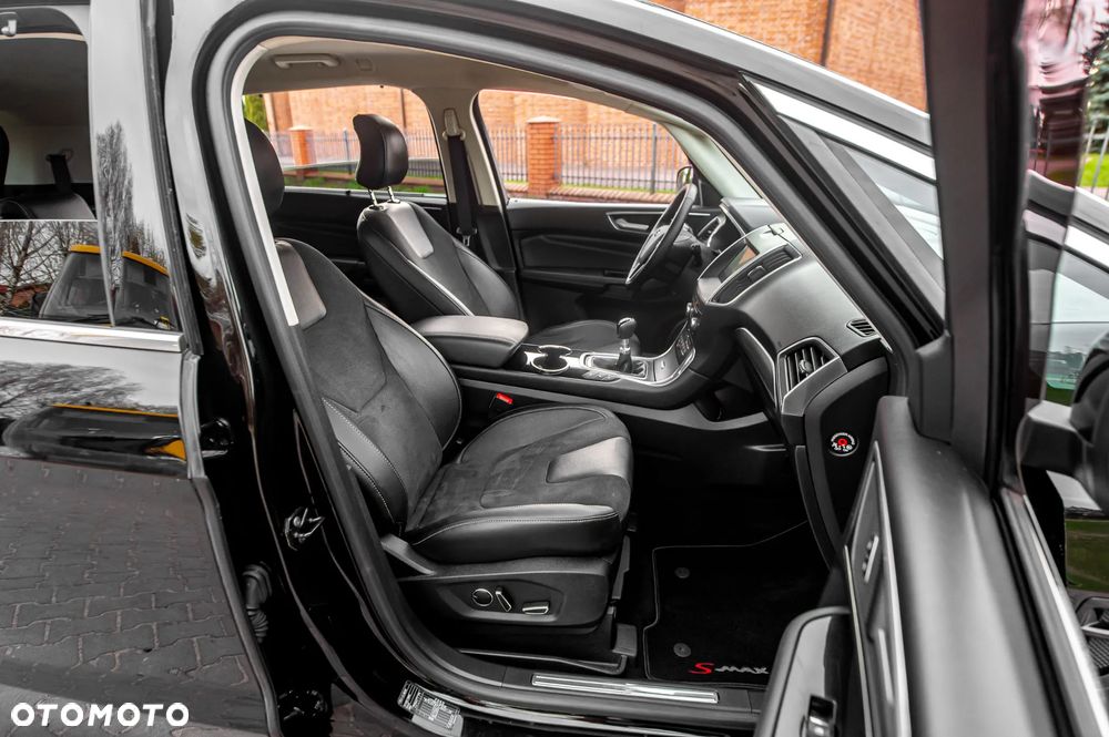 Ford S-Max 2.0 TDCi Allrad Titanium - 25