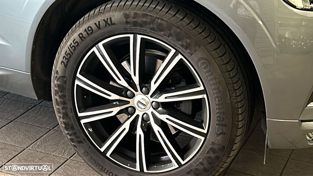 Volvo XC 60 2.0 D4 Inscription AWD Geartronic - 8
