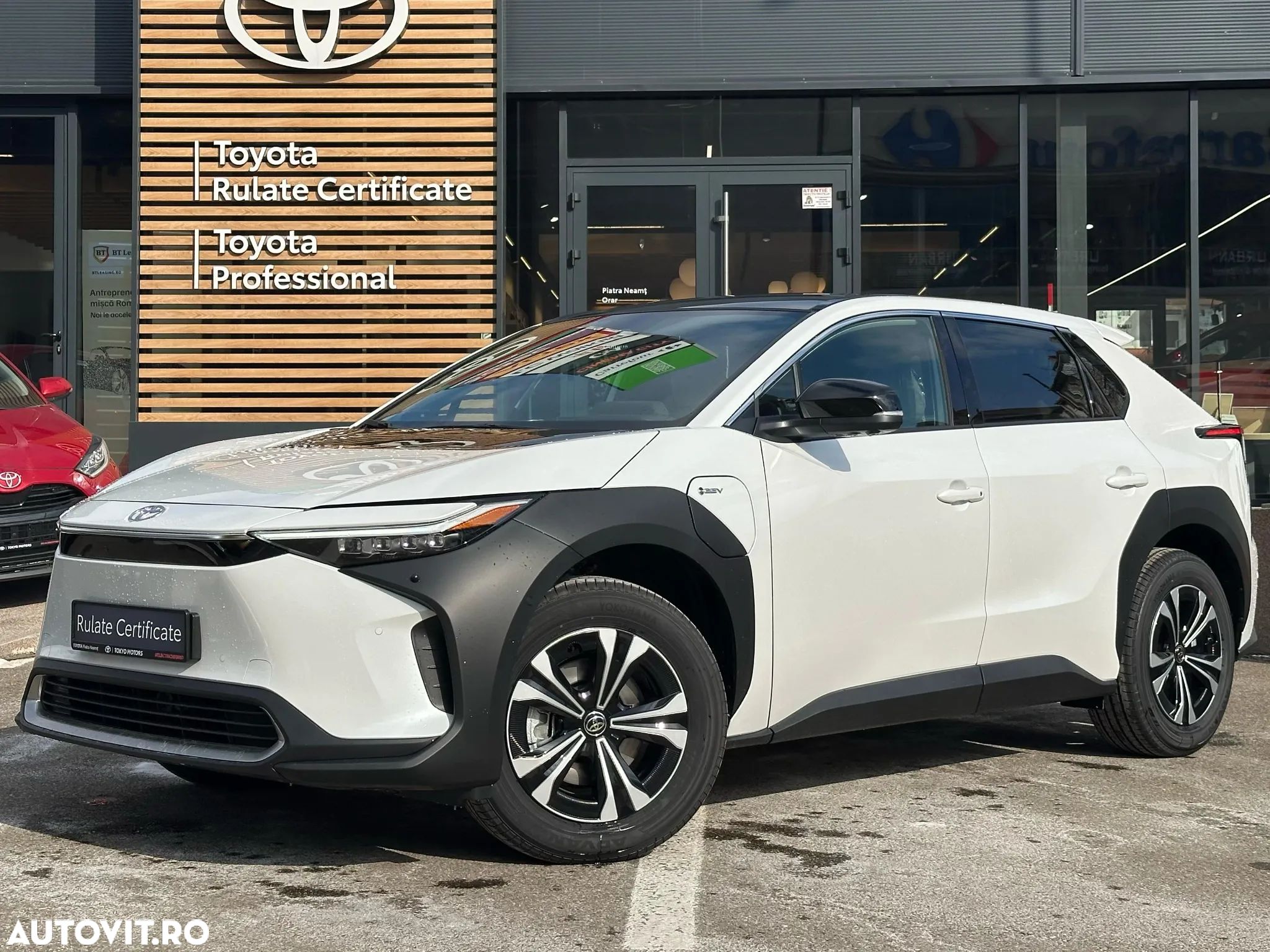 Toyota BZ4X 160 KW AWD (4x4) Luxury Solar Edition - 1