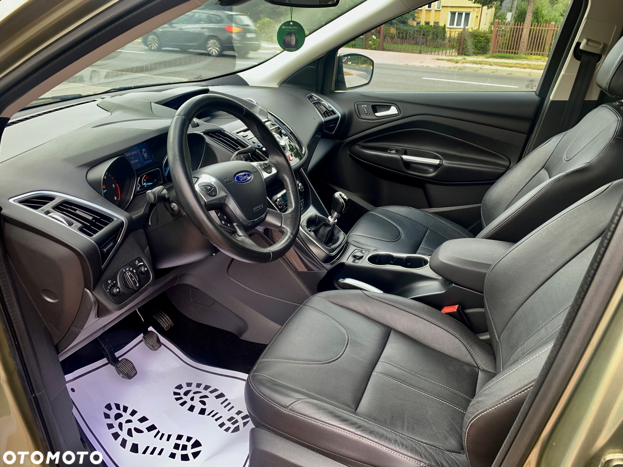 Ford Kuga 2.0 TDCi Titanium - 16