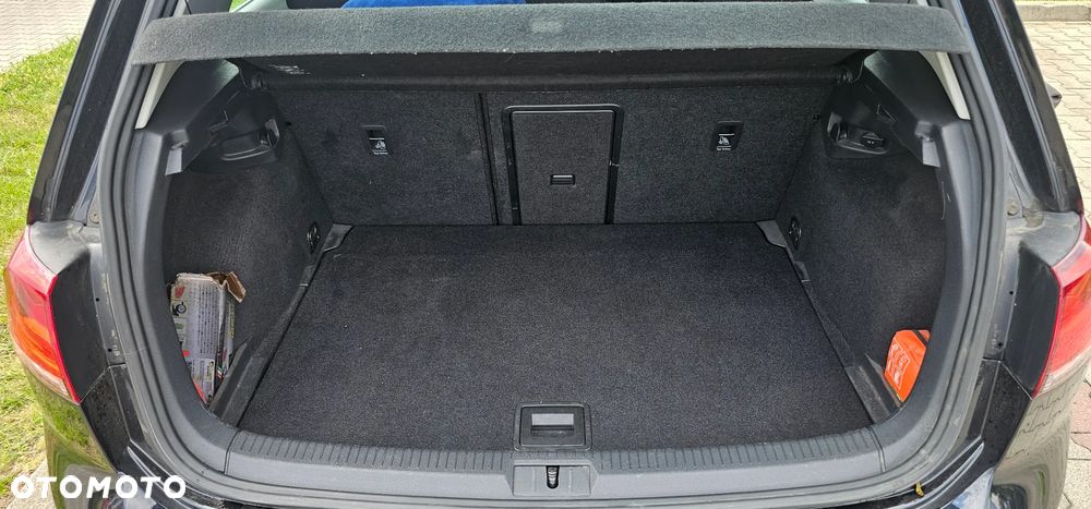 Volkswagen Golf - 24