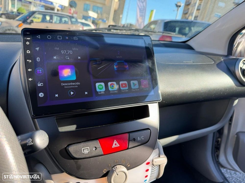 Toyota Aygo 1.0 + AC - 6