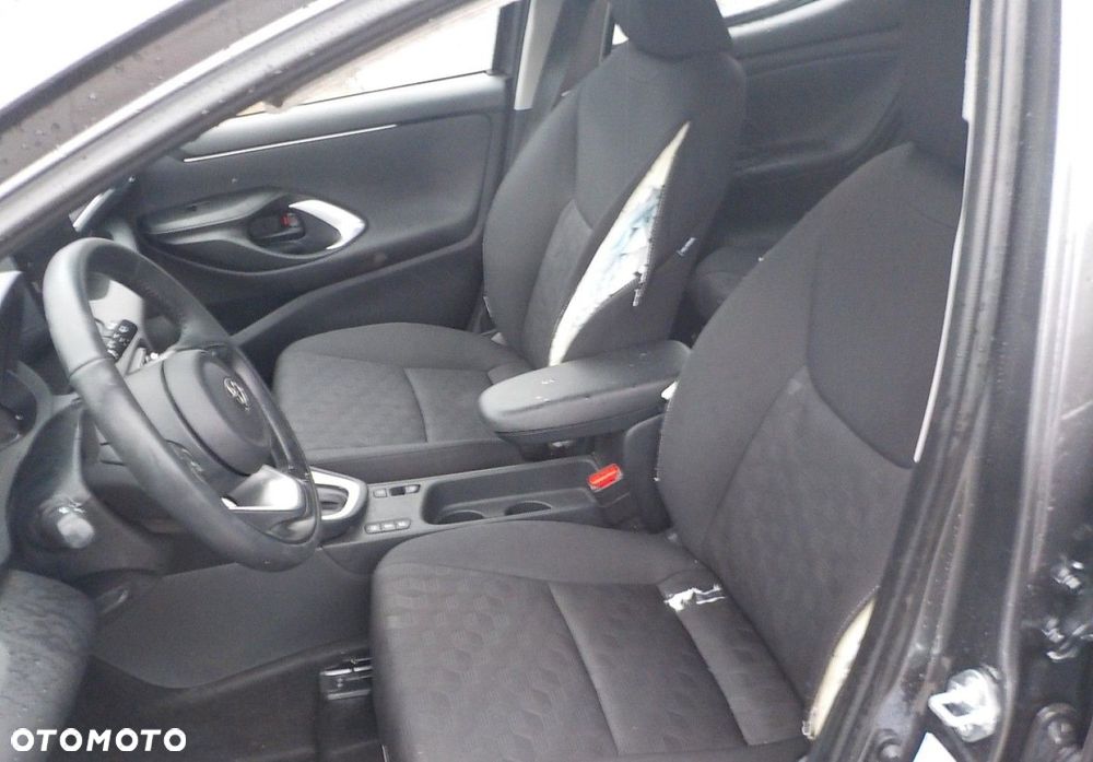 Toyota Yaris - 34