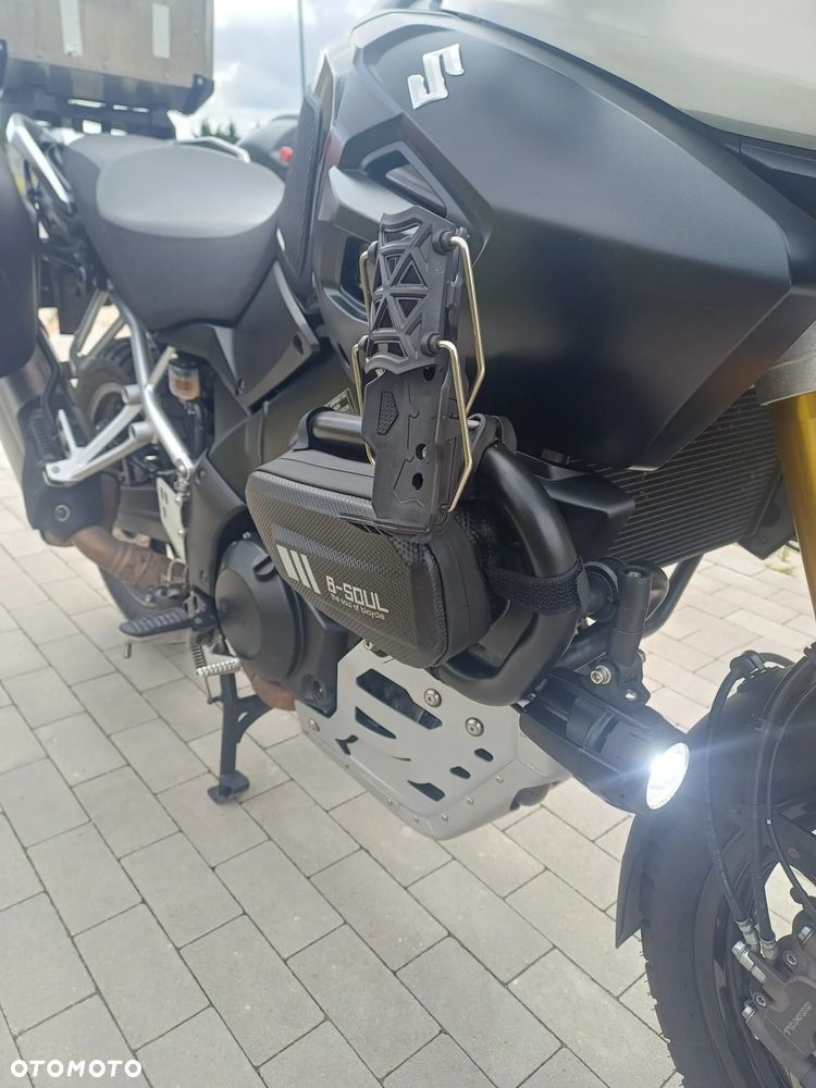 Suzuki V-STROM - 13