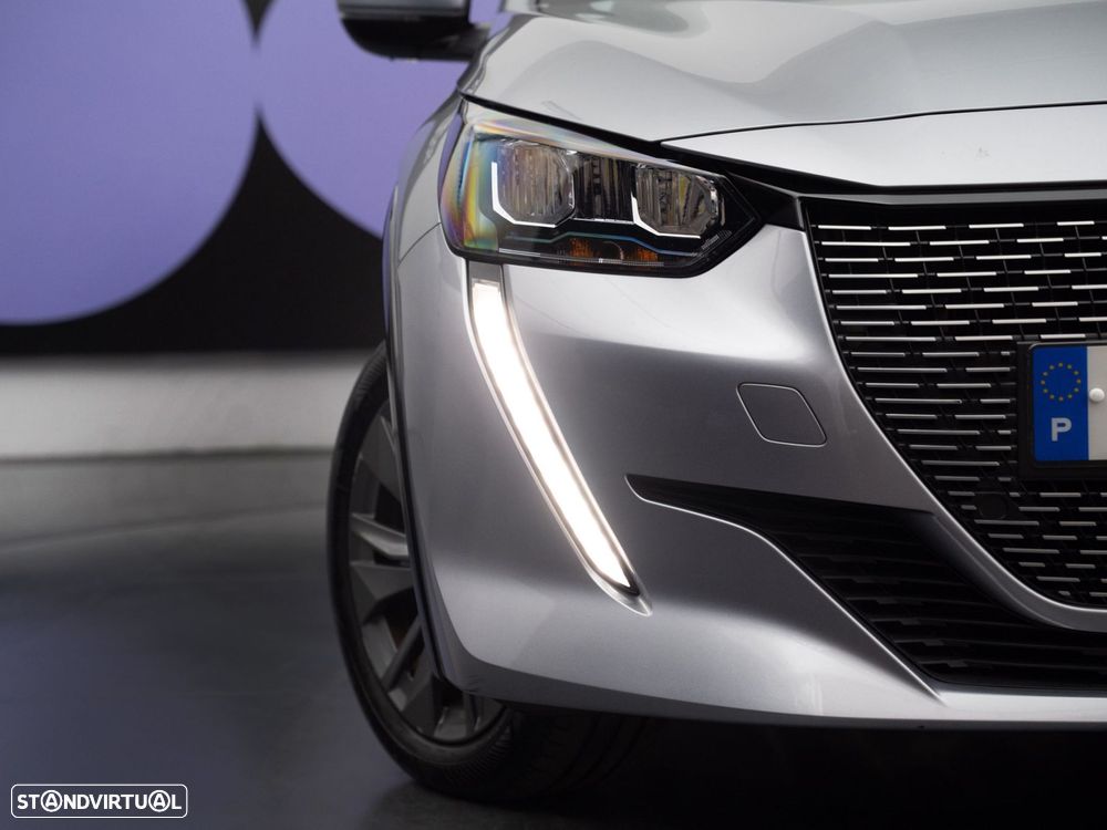 Peugeot e-208 50 kWh Active Pack — fotografia 9