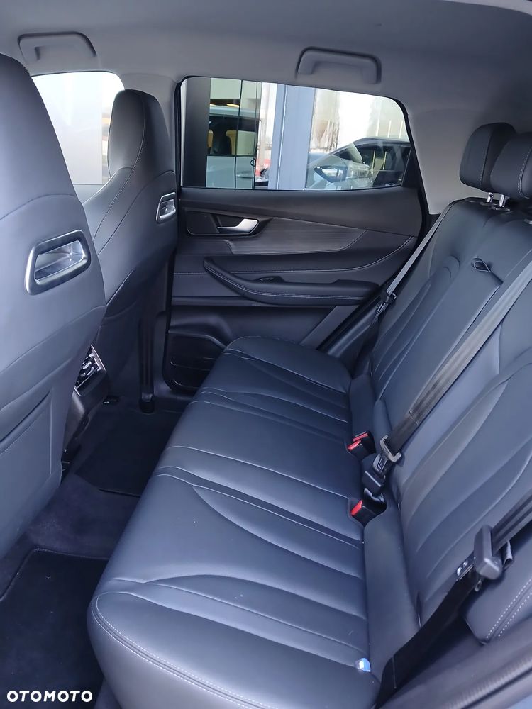 Chery Tiggo 4 1.5 T-GDI HEV Prestige DHT - 5