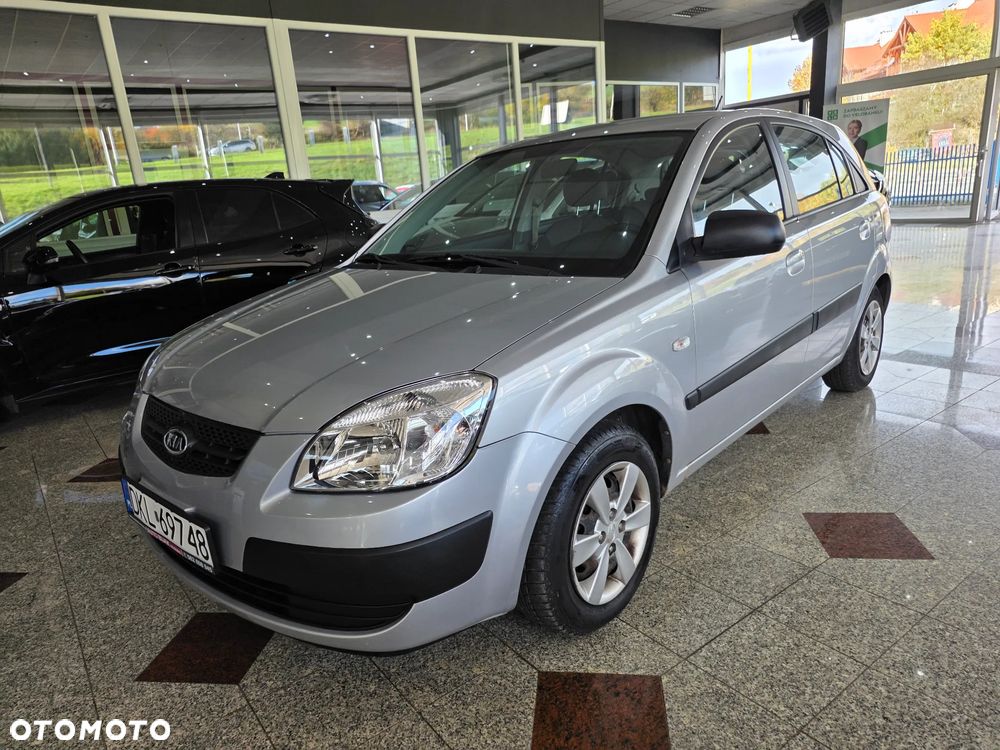 Kia Rio - 1