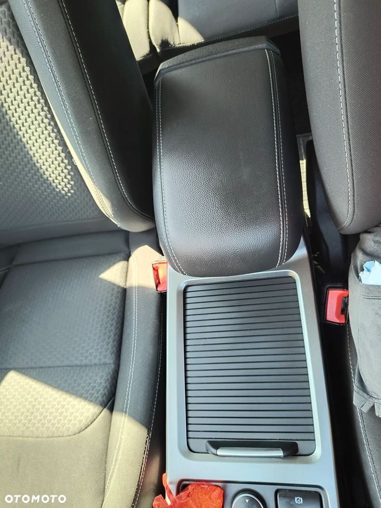 Ford Kuga 1.5 TDCi 2x4 Cool & Connect - 11