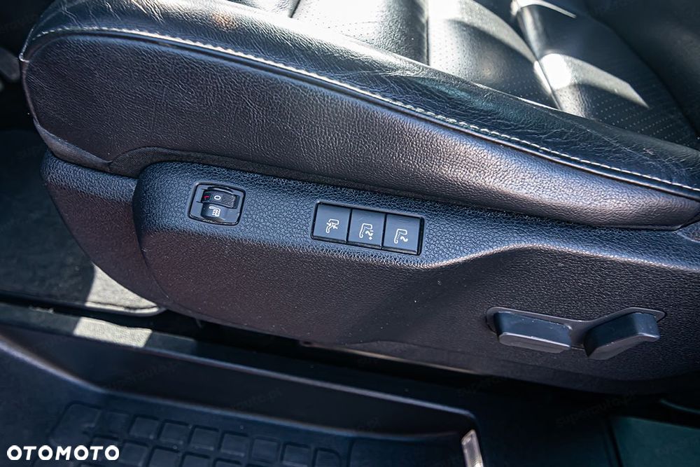 Peugeot Traveller - 16