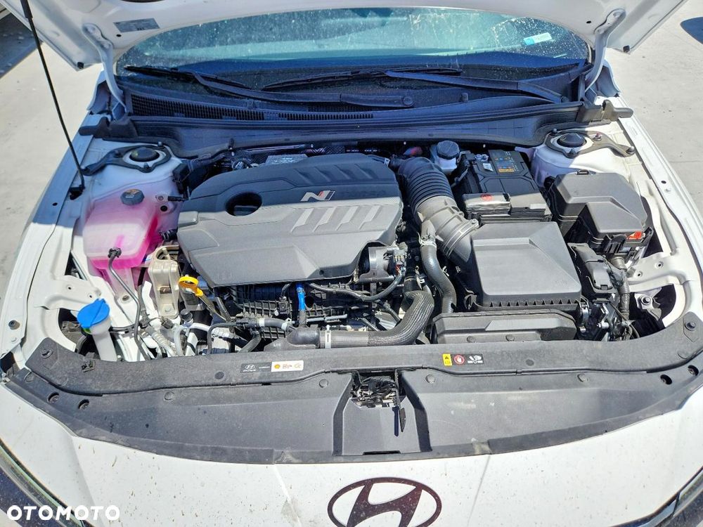 Hyundai Elantra - 9