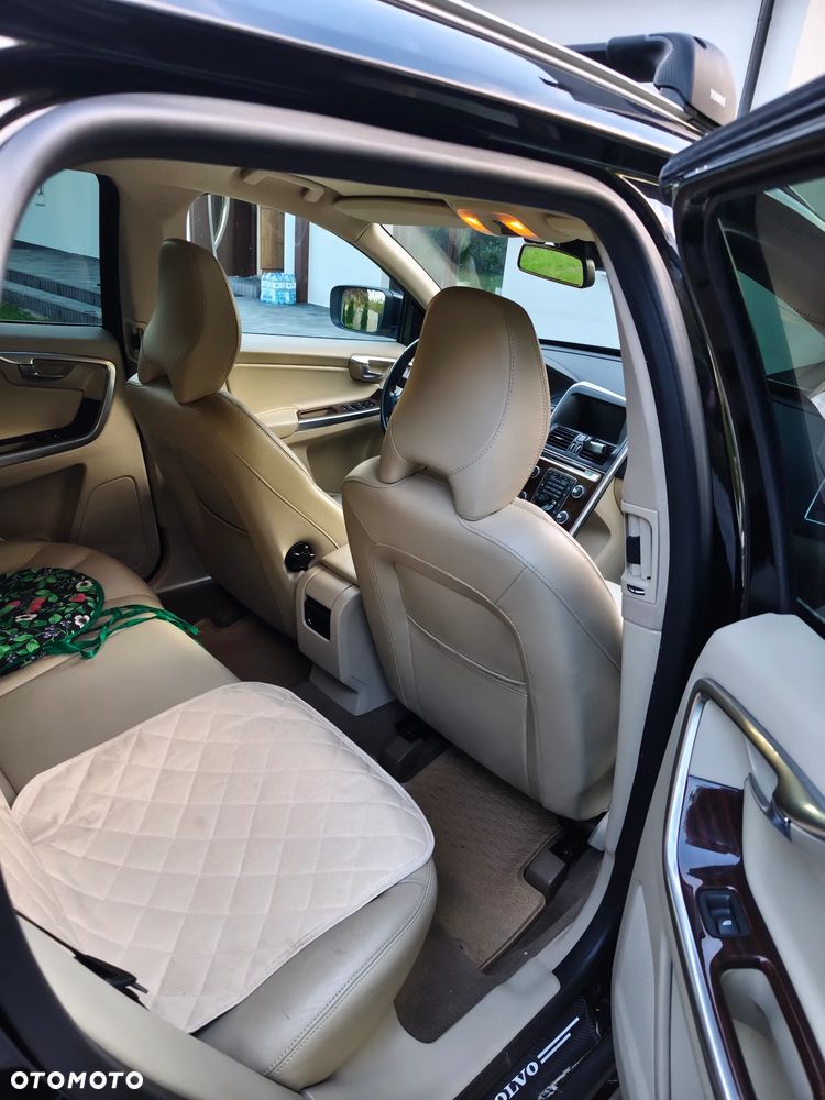 Volvo XC 60 D5 AWD Summum - 6