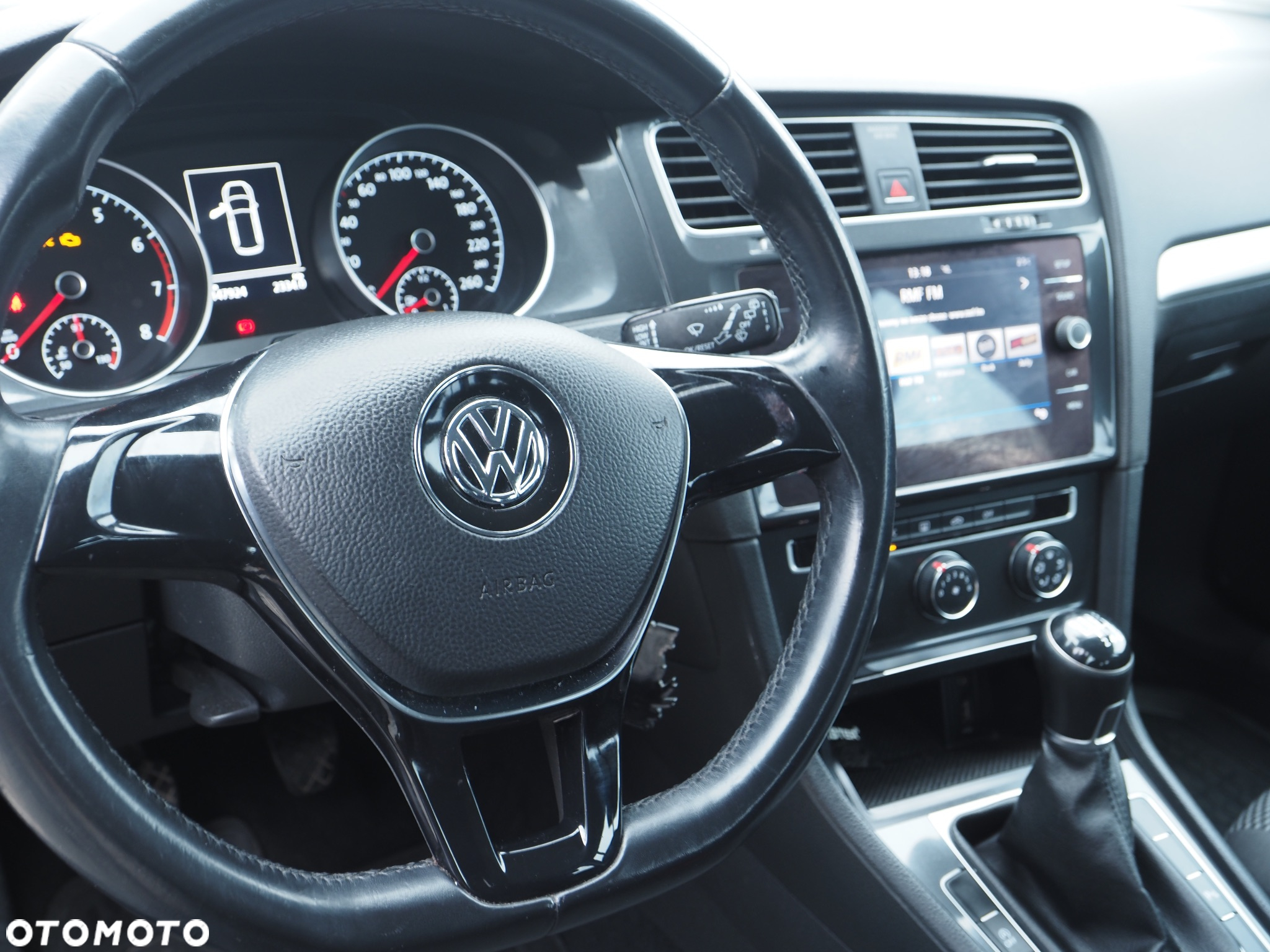 Volkswagen Golf VII 1.0 TSI BMT Trendline - 10
