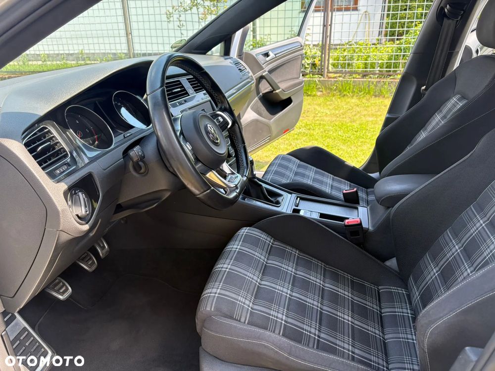 Volkswagen Golf GTD (BlueMotion Technology) - 14