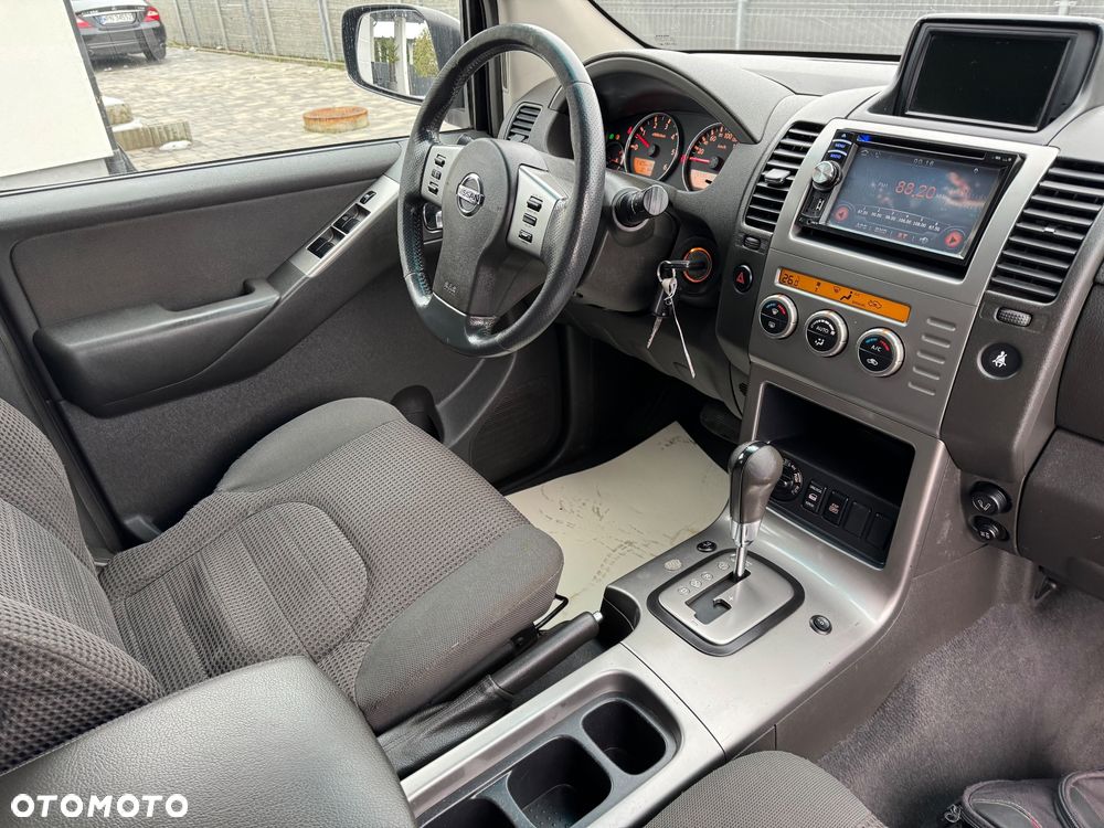 Nissan Pathfinder 2.5 dCi Premium - 14