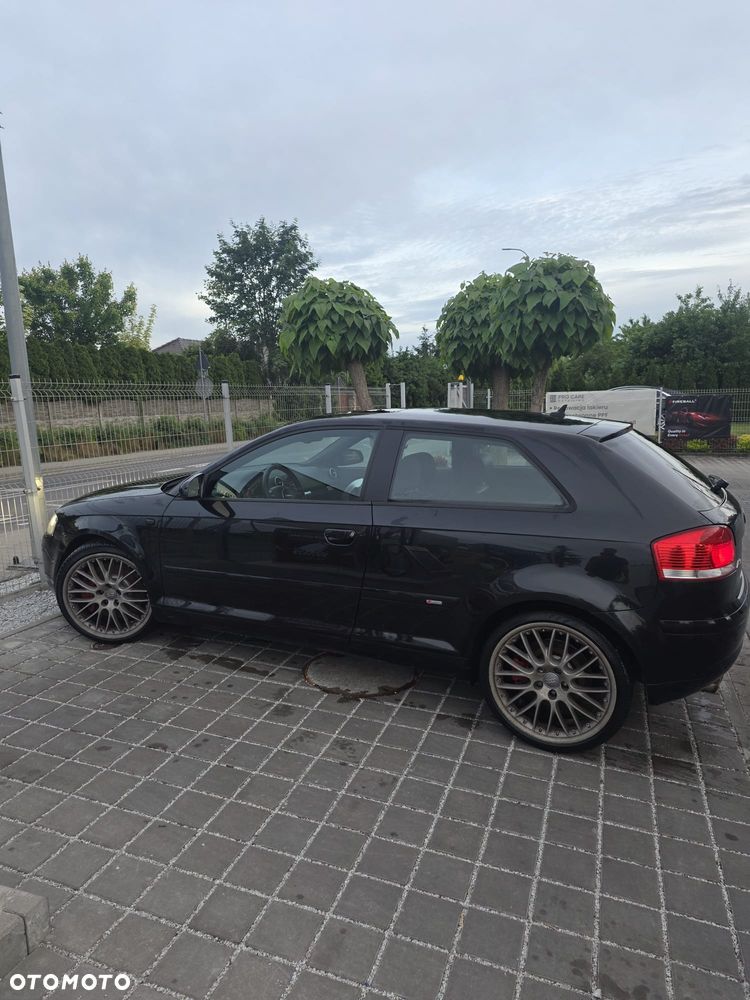 Audi A3 Sportback 3.2 quattro (DSG) S tronic S line Sportpaket plus - 3