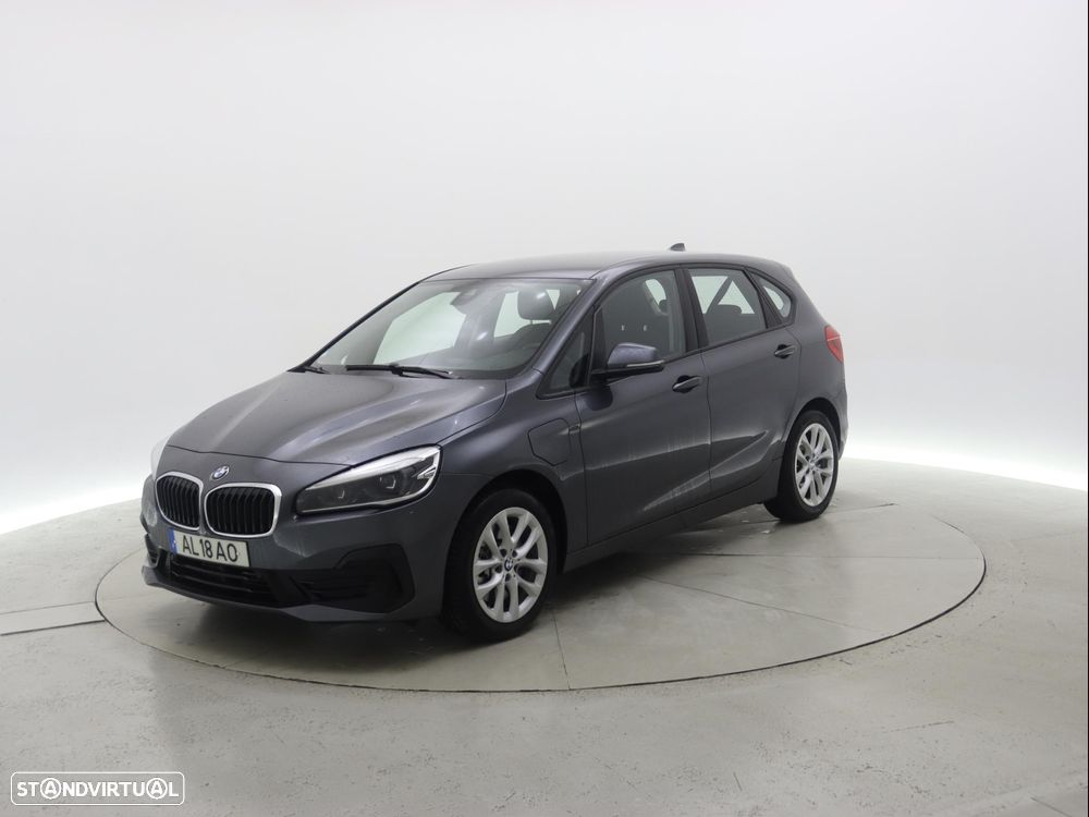 BMW 225i Active Tourer - 2