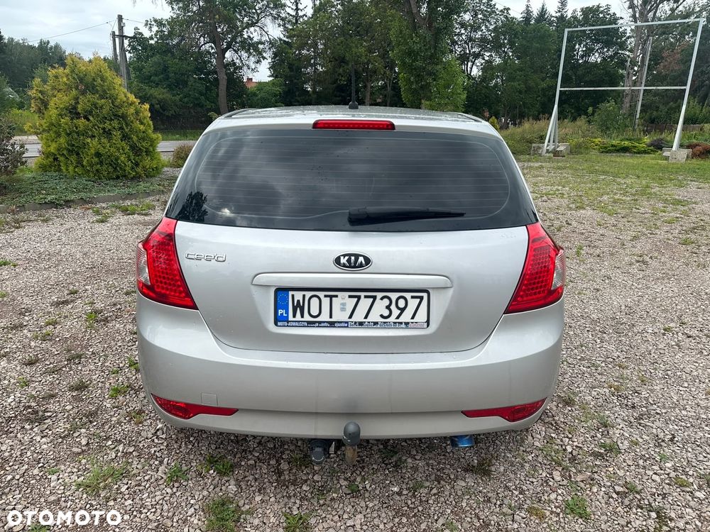 Kia Ceed 1.4 CVVT Attract - 6