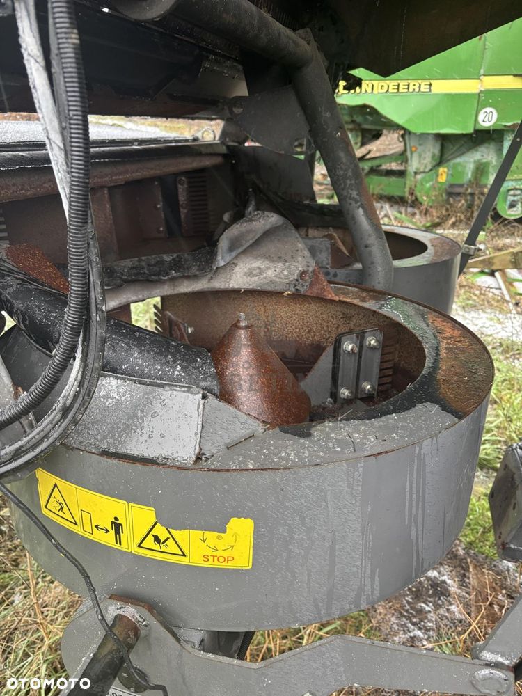 Claas Lexion 570 - rozrzutnik plew - 1