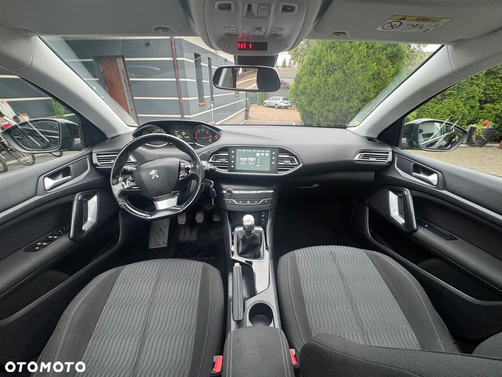 Peugeot 308 - 11