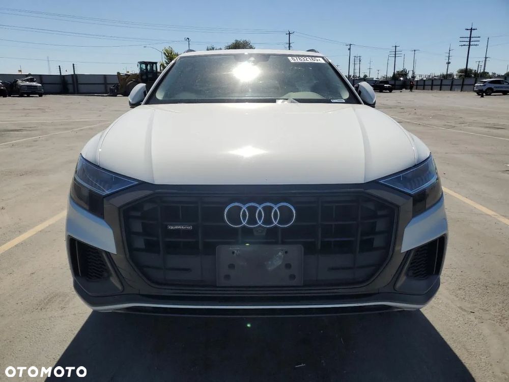 Audi Q8 55 TFSI quattro tiptronic - 6