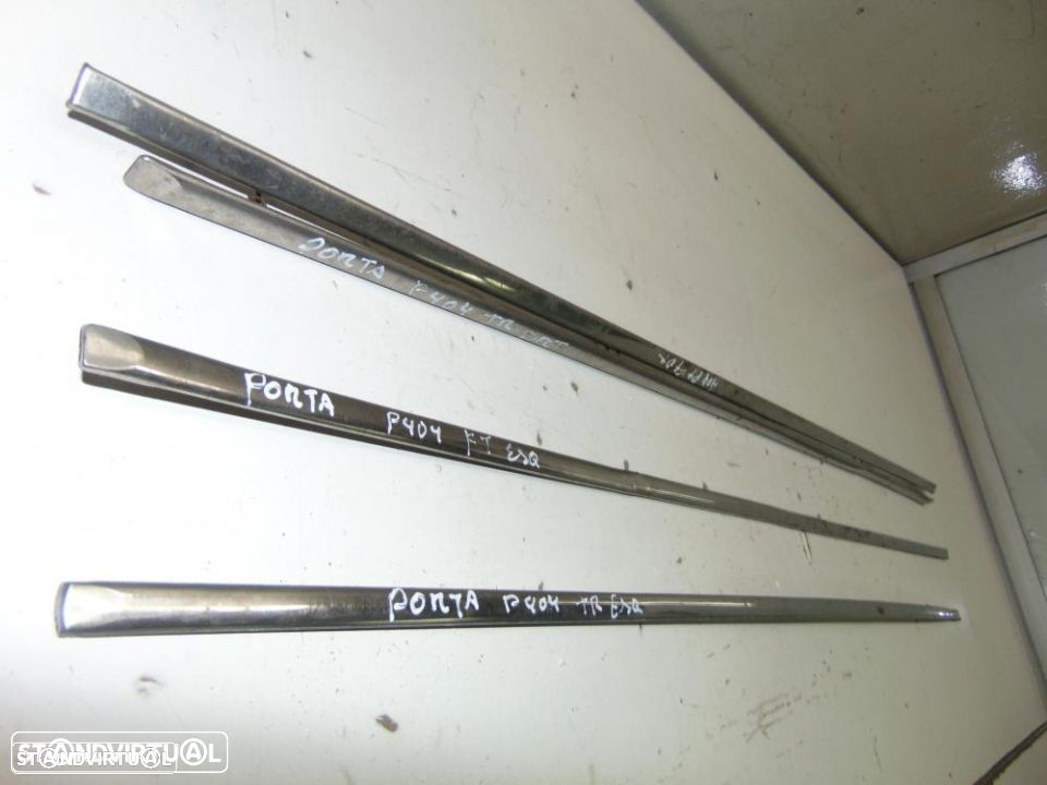 Peugeot 404 carro frisos das portas - 2