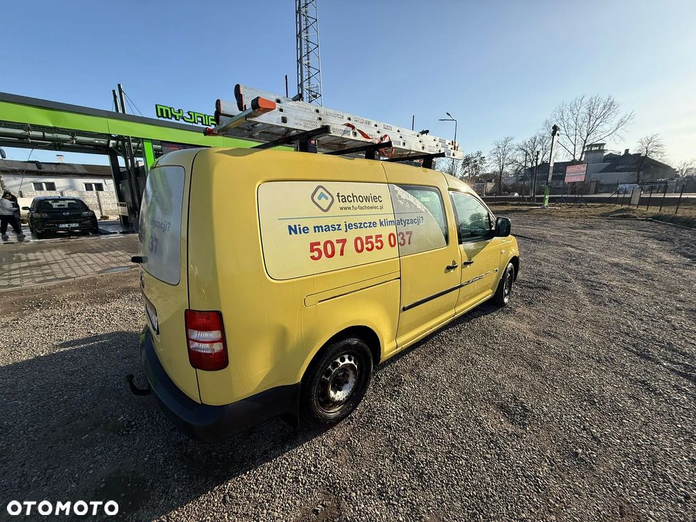 Volkswagen Caddy Maxi - 4