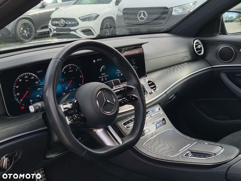 Mercedes-Benz Klasa E - 18