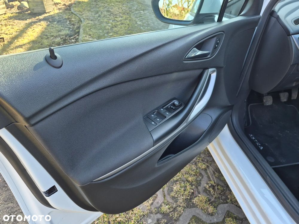 Opel Astra 1.6 D (CDTI) Edition - 14