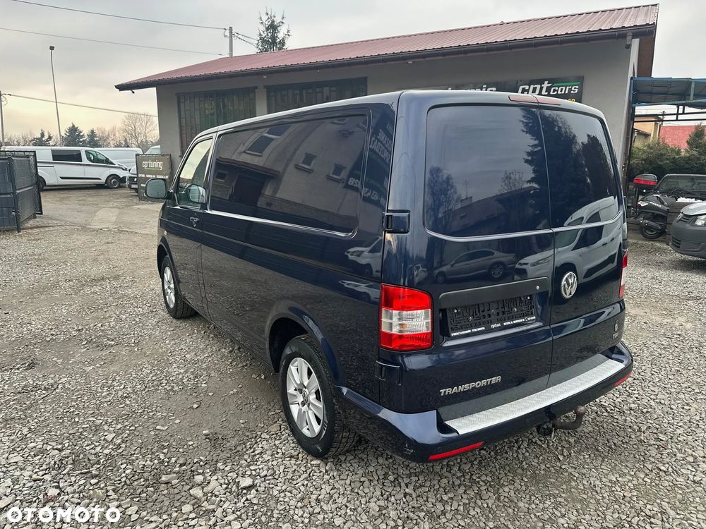 Volkswagen Transporter T5 - 2