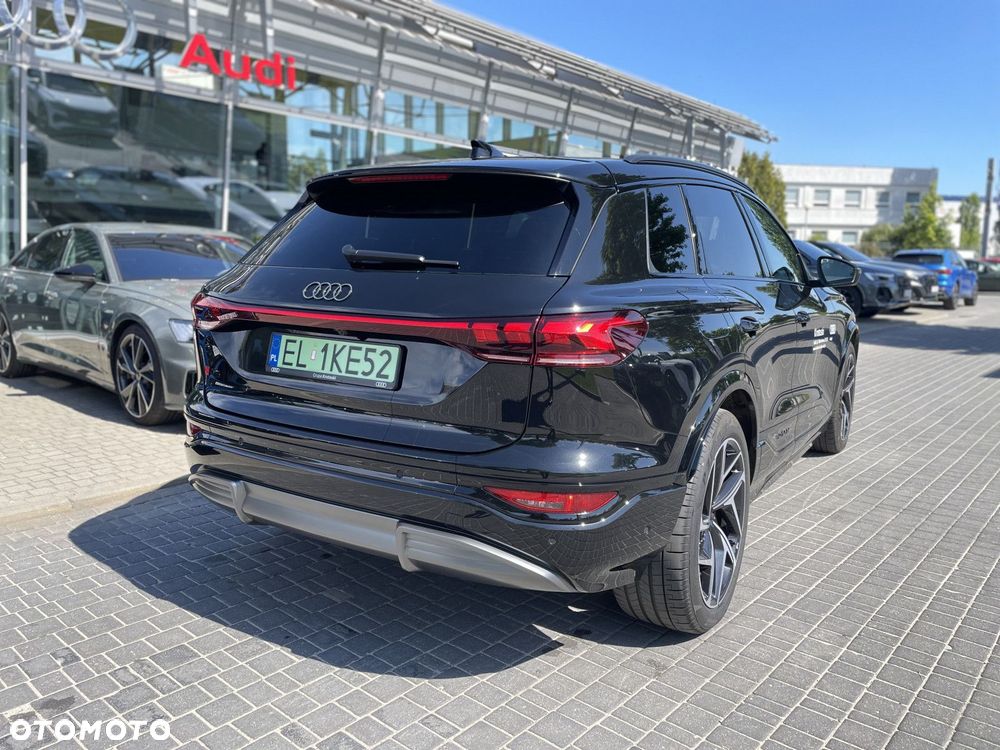 Audi Q6 e-tron - 4