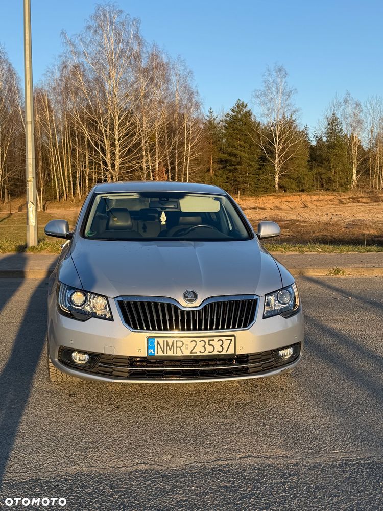 Skoda Superb 2.0 TDI Elegance DSG - 1