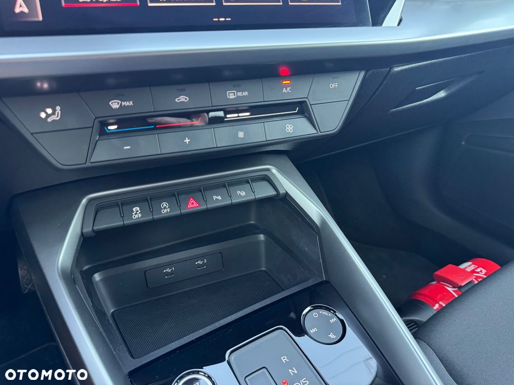 Audi A3 Sportback 35 TFSI mHEV S tronic - 23