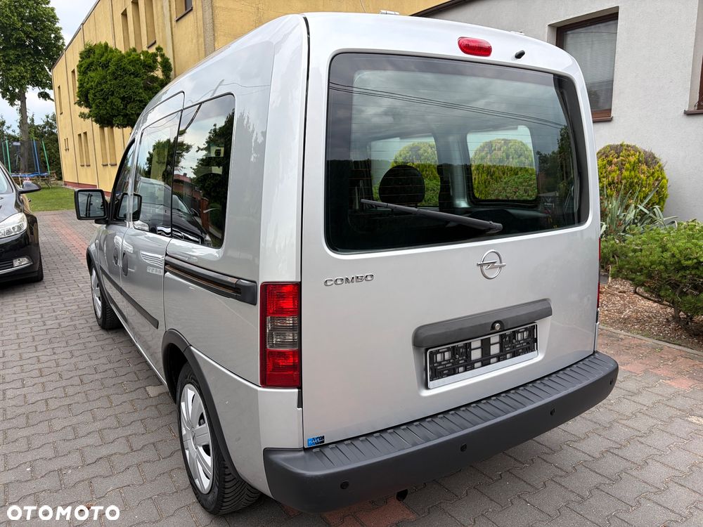 Opel Combo Tour Color Edition - 9