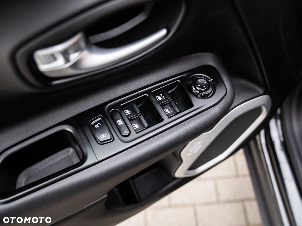 Jeep Renegade 1.4 MultiAir Limited - 39