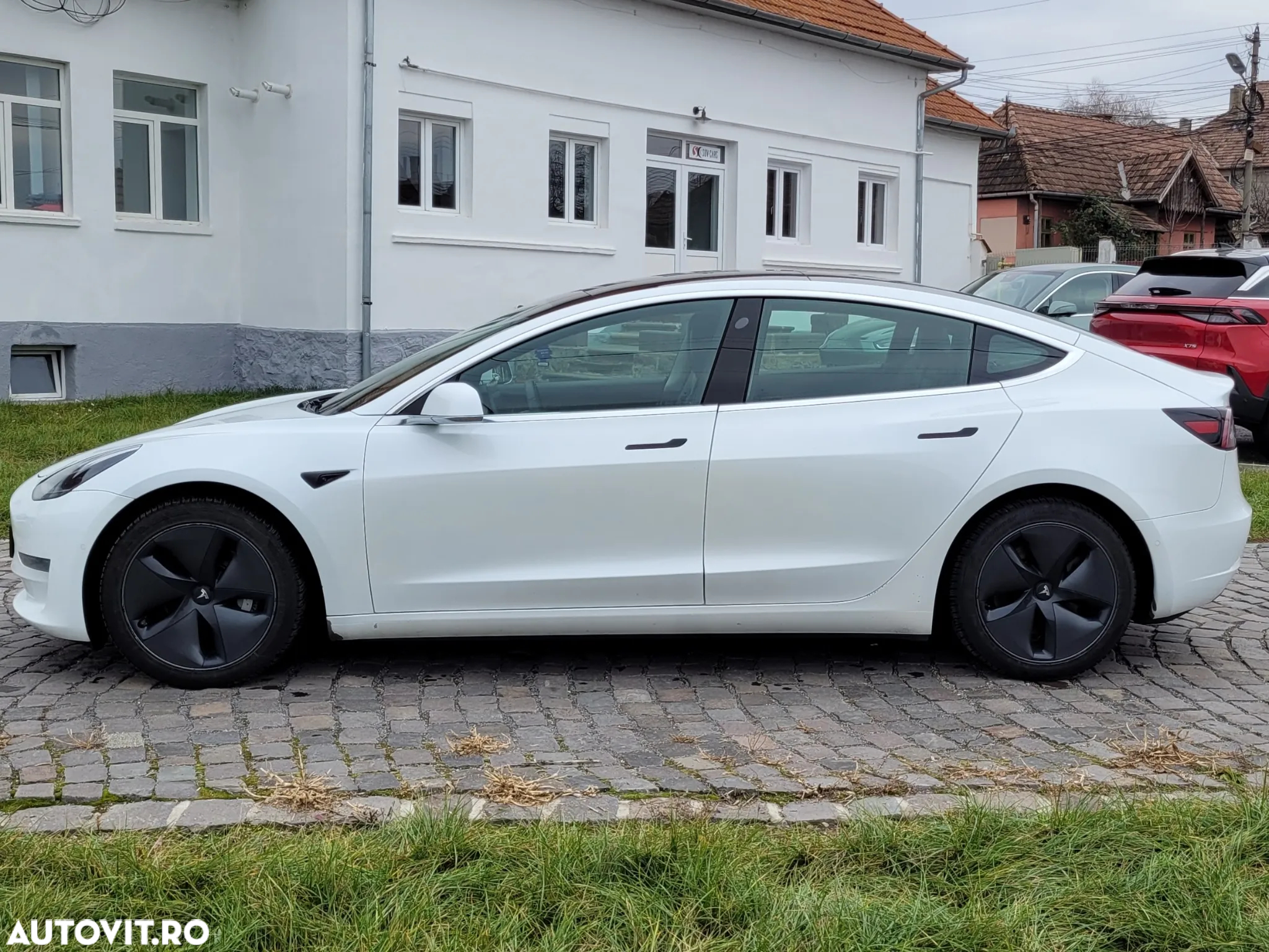 Tesla Model 3 - 2