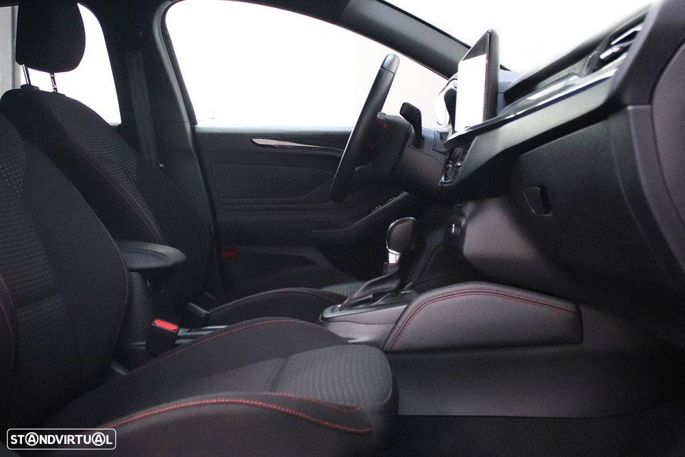 Ford Focus SW - 21