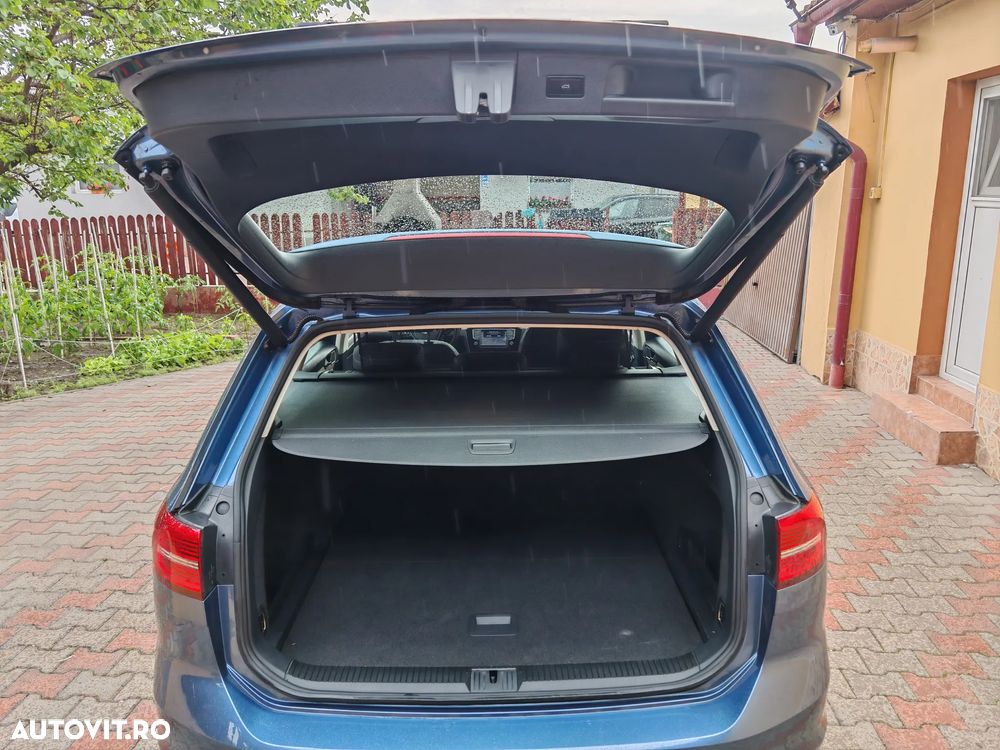 Volkswagen Passat 2.0 TDI DSG (BlueMotion Technology) Highline - 24