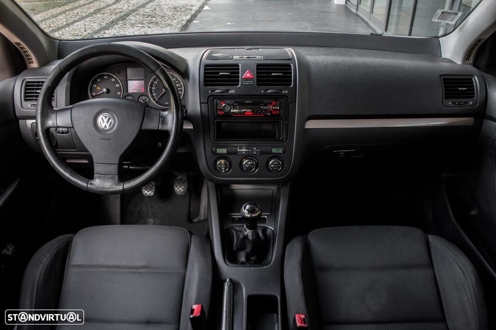 VW Golf 1.6 FSi Confortline - 33