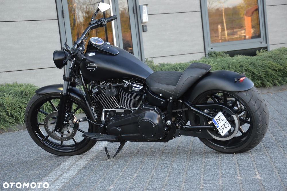 Harley-Davidson Softail Custom - 3
