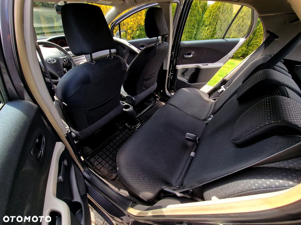 Toyota Yaris 1.33 Prestige - 21