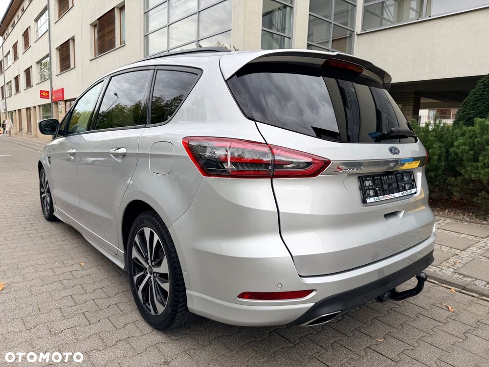 Ford S-Max - 9