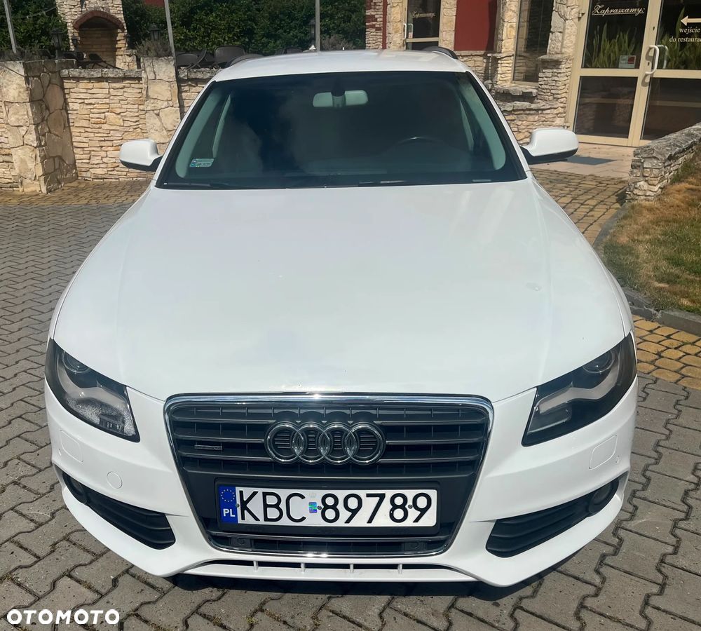 Audi A4 Avant 2010 photo 2