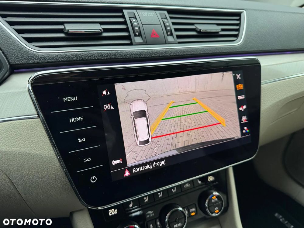 Skoda Superb 2.0 TDI 4x4 L&K DSG - 32