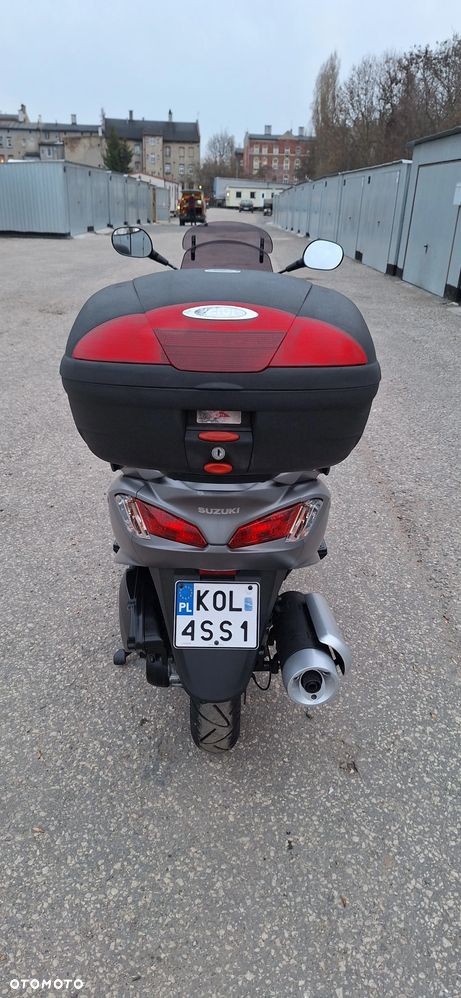 Suzuki Burgman - 8