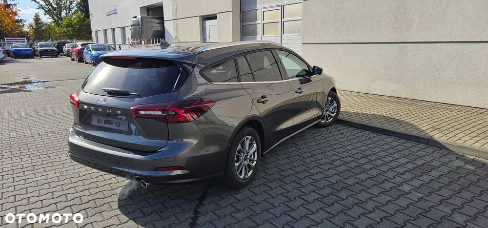 Ford Focus 1.0 EcoBoost mHEV Titanium - 23