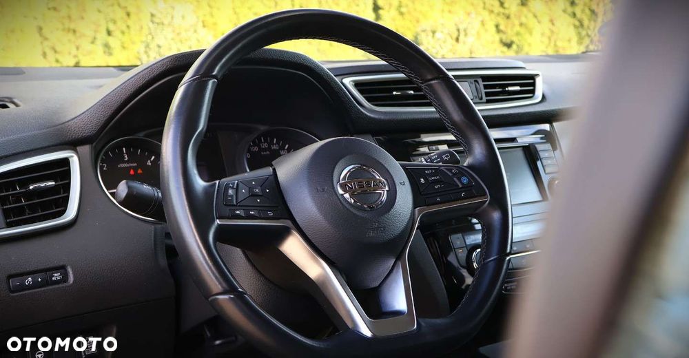 Nissan Qashqai - 12