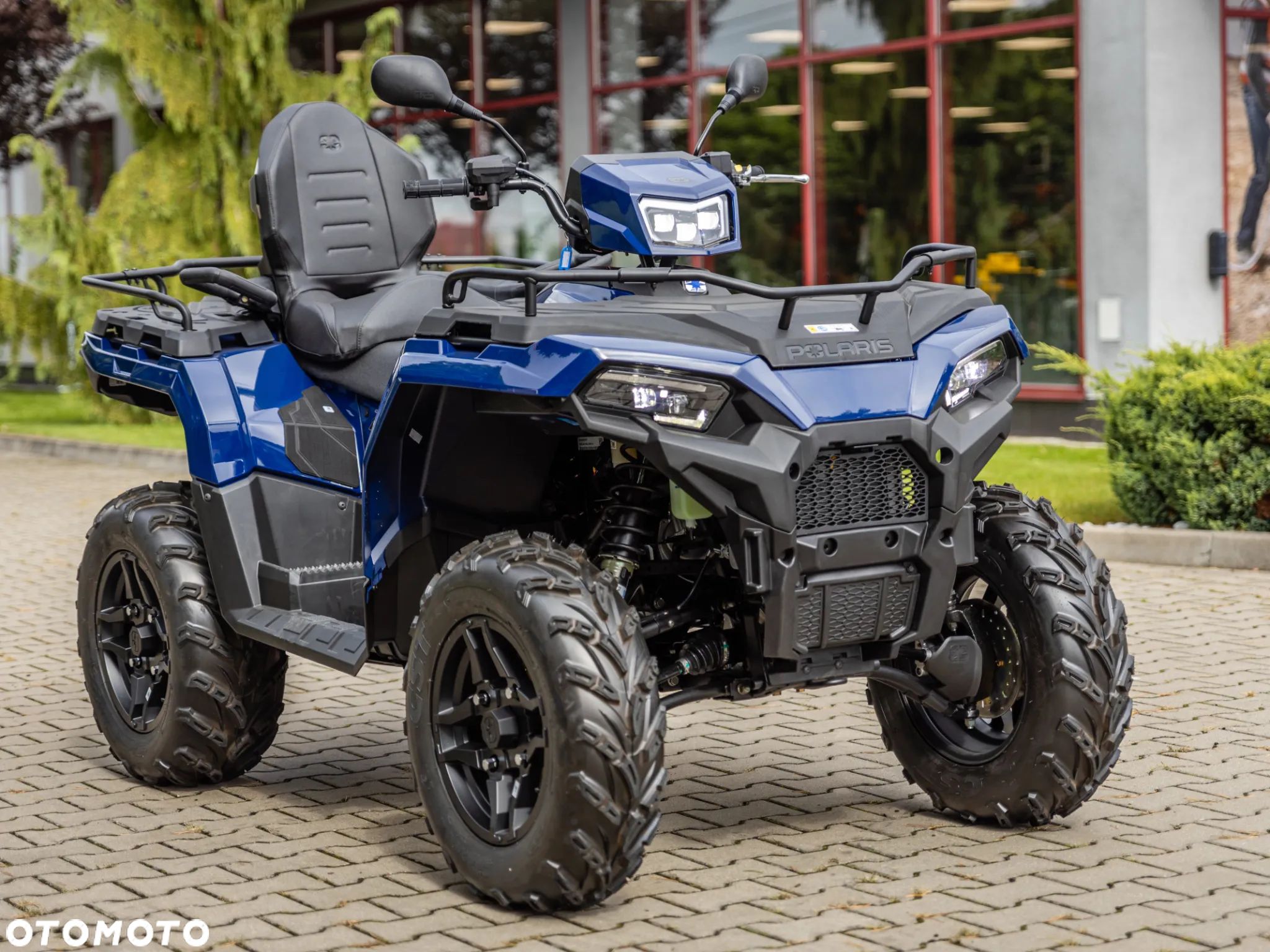 Polaris Sportsman - 1