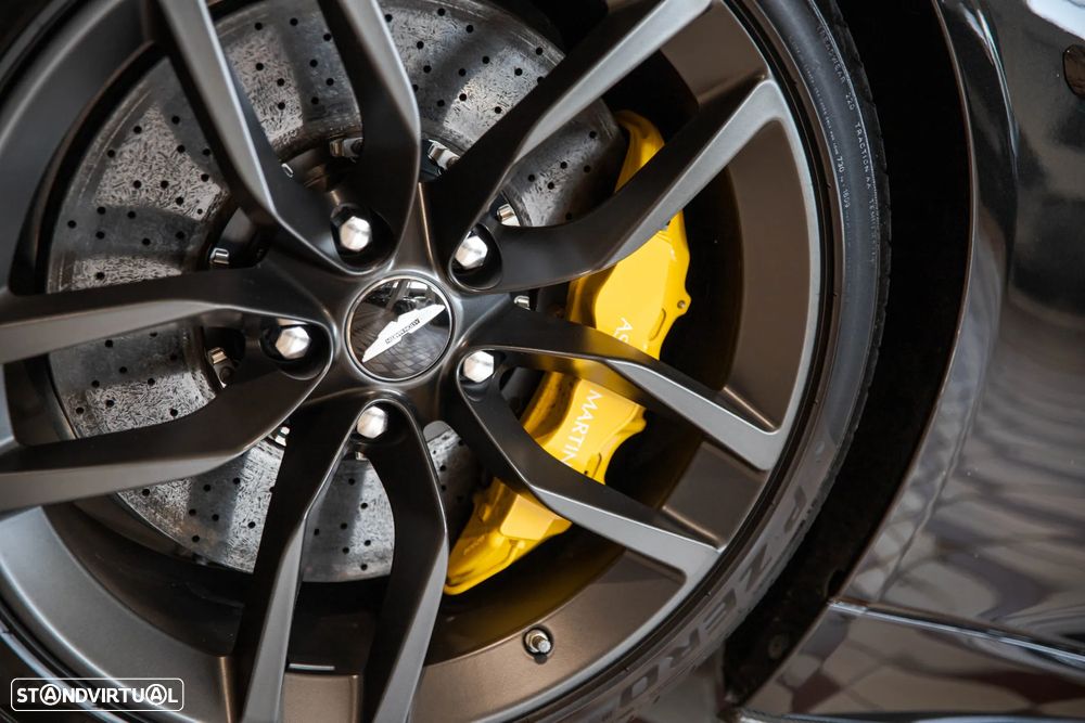 Aston Martin Vanquish Volante Touchtronic 3 Carbon Black - 8